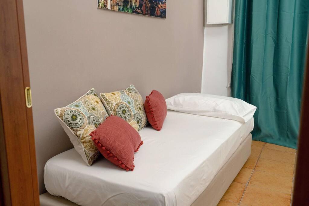 Home Nonna Sabina - Centro Storico Napoli Εξωτερικό φωτογραφία